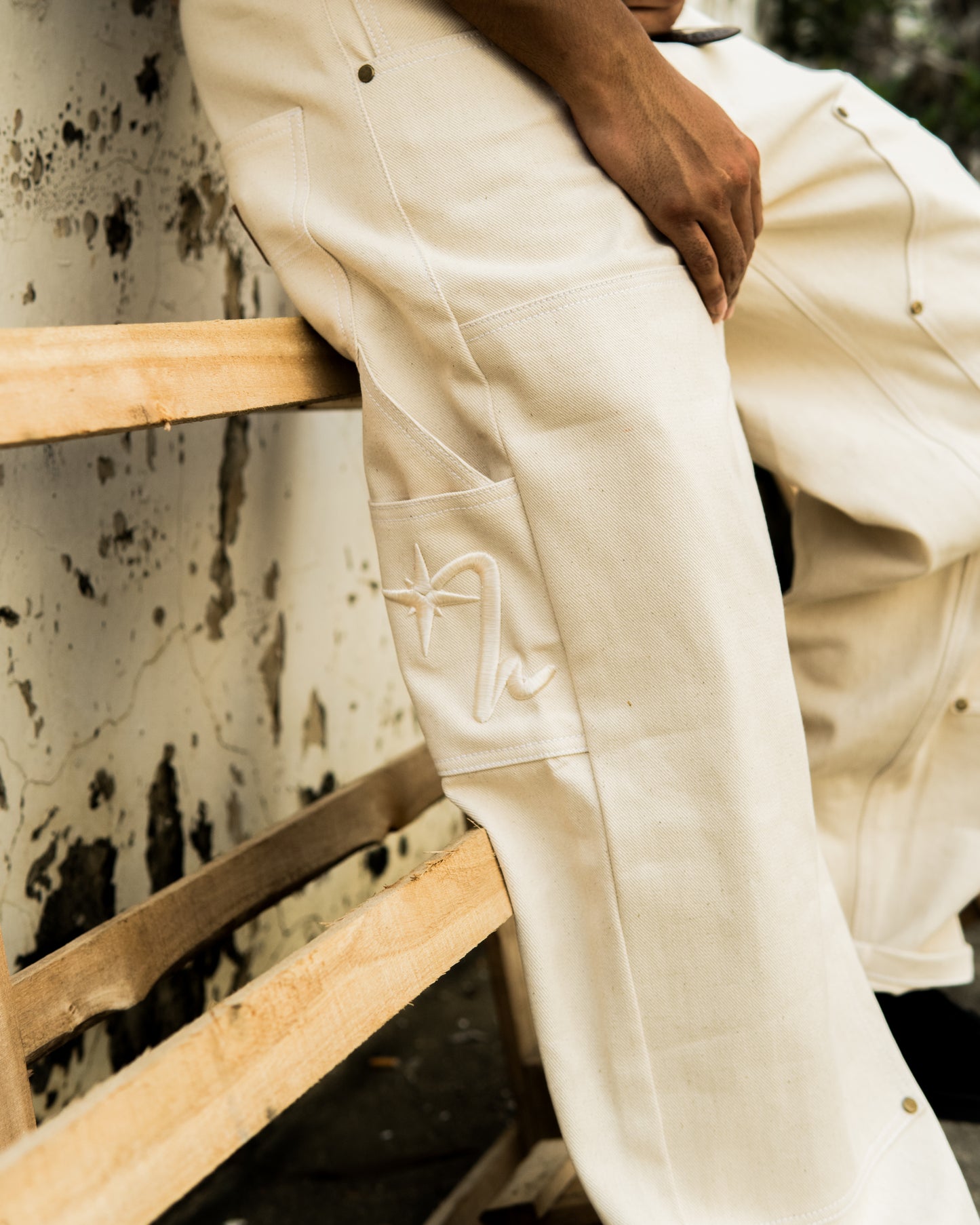 Broken White Double Knee Carpenter